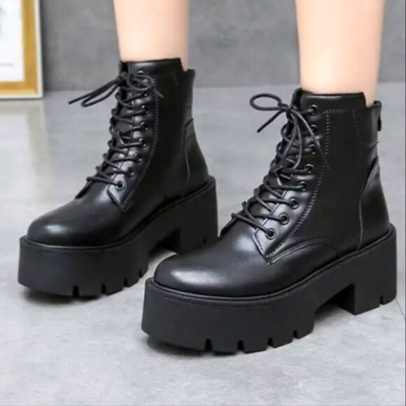 Stylish platform boots sz 7.5 - Picture 5 of 7